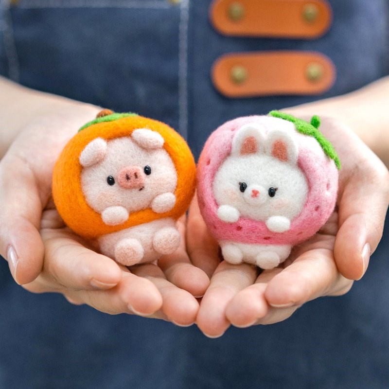 羊毛毡戳戳乐diy材料包手工制作情侣礼物水果动物玩偶挂件