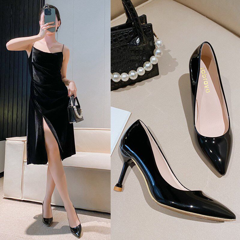 2024秋冬季新款百搭细s跟白色不累脚高跟鞋上班黑色女尖头软皮单