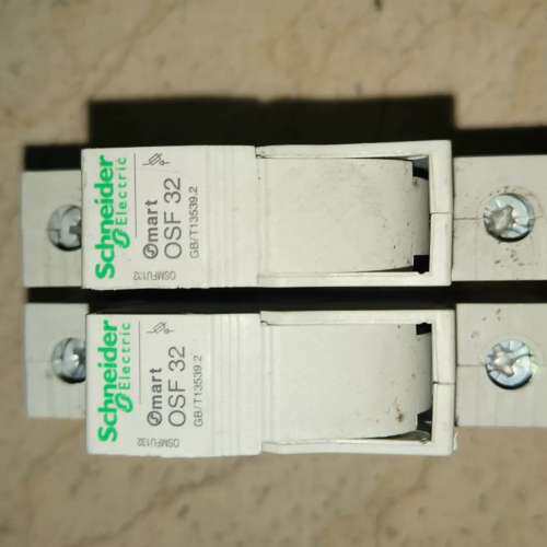 议价Smart OSF32熔断器底座，1P 32A，导轨式