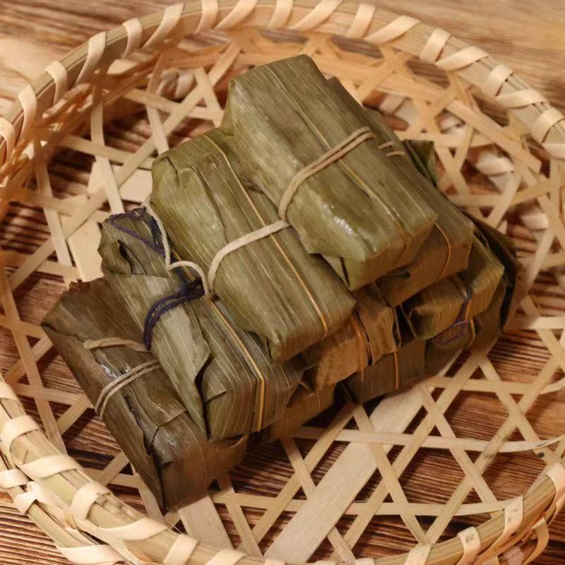 新货贵州特产竹叶小黄粑小吃黔西黄粑贵阳小黄粑清镇黄糕粑遵义竹