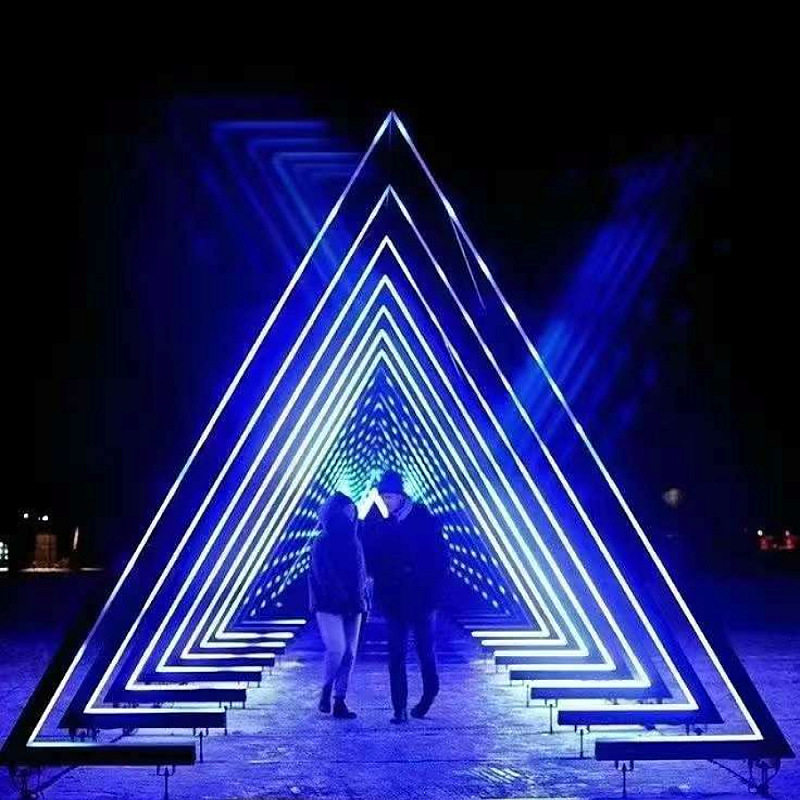 时光隧道造型灯互动装置大型led发光灯光节户外亮化几何拱门制作