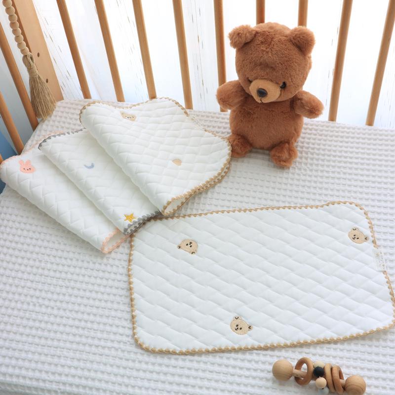 婴儿云片枕夏季凉感冰丝枕初生宝宝枕垫新生儿0高度枕头平头枕