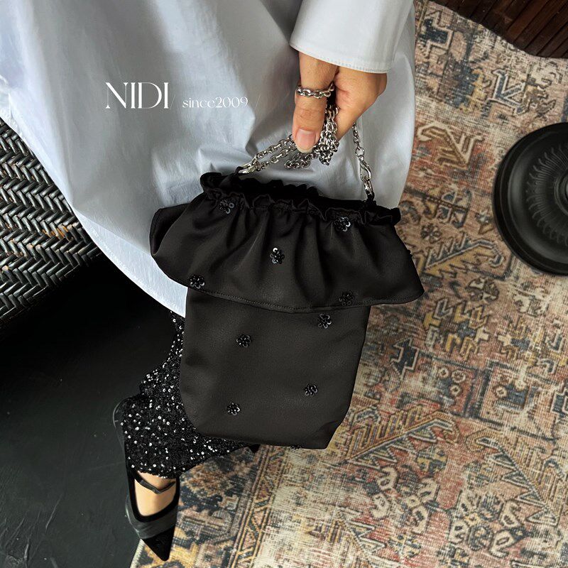 黑色醋酸手机包斜挎包女钉珠刺绣亮片手拎小包包高级感小众单肩包