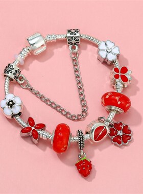 新 红色水晶珠与草莓花朵吊坠女士手链 嘴唇串珠精美镀银925手链