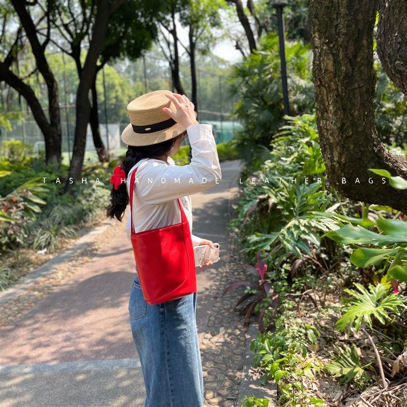 【48h内发】塔j莎奶奶 芭蕾小肥鞋水桶包春夏百搭单肩腋下包水桶,箱包皮具/热销女包/男包,水桶包,淘宝优惠券,粉丝福利购,淘宝优惠卷