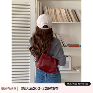 芝士商店~酒红色漆皮腋下包女法A式高级感手拎包包单肩婚包手提包