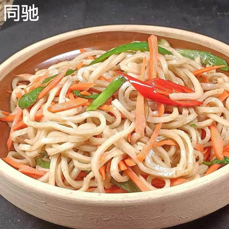 鱼面湖北特产麻城手擀捶鱼面手工制作正宗夫子河奎鱼月子面火锅面