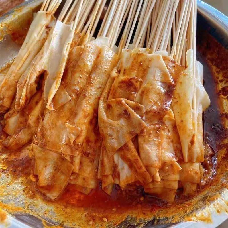老式麻辣豆皮串童年怀旧零食小吃学校门口涮豆皮速食炸串烧烤酱料