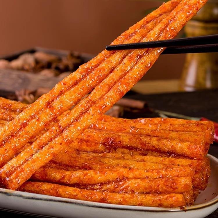 辣味辣条双胞胎麻辣长条吃货儿时怀旧小时候一根长长的小零食小吃