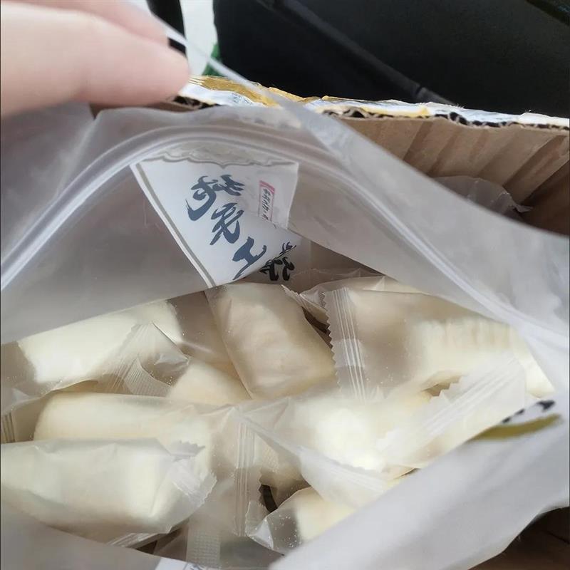 内蒙古发货爆浆乳条夹心奶卷奶酪棉花糖散装称重长条棉花糖