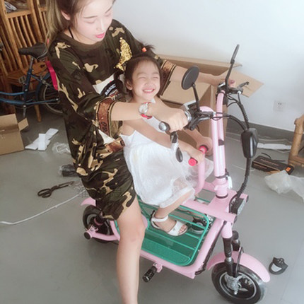 接送孩子电动折叠代步车女小型校园上班老年人电动三轮车家用新款
