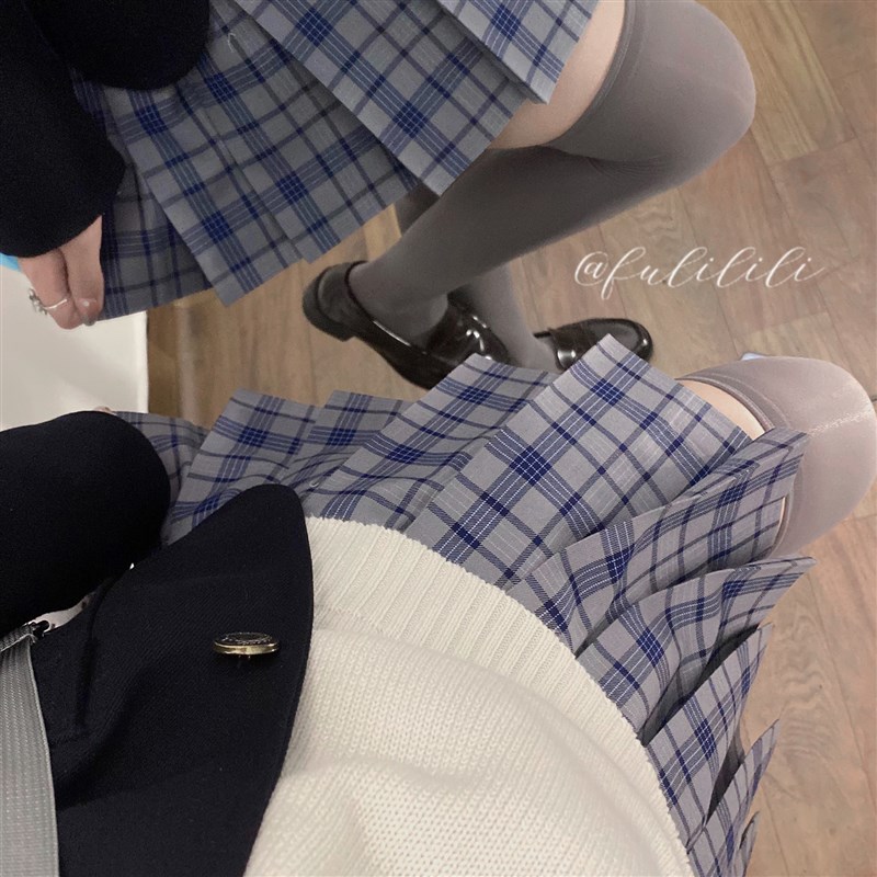 禾川女子 格裙心脏地o震jk制服秋冬格裙百褶裙女学生校供感成品布