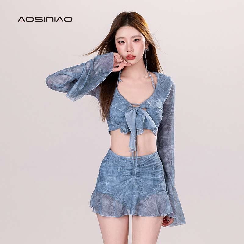 泳衣女保a守分体海边度假三件套高级感纯欲2024新款遮肚显瘦泳装