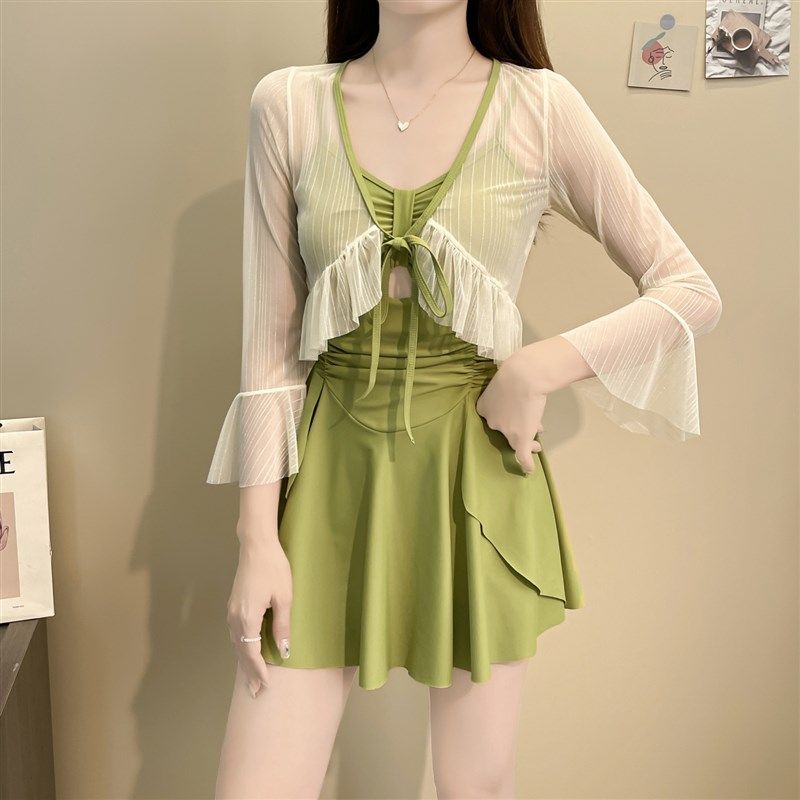 泳衣女202g5新款连体长袖带罩衫两件套遮肚显瘦保守高级感温泉泳