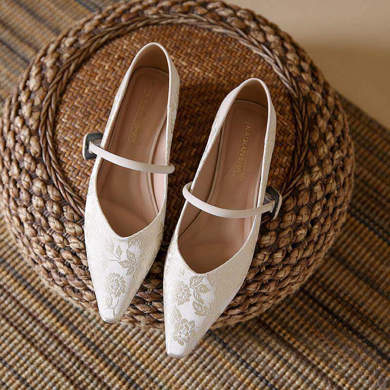 新品新中式国风复古玛丽珍鞋低跟浅口女鞋配旗袍缎面提花平跟气质