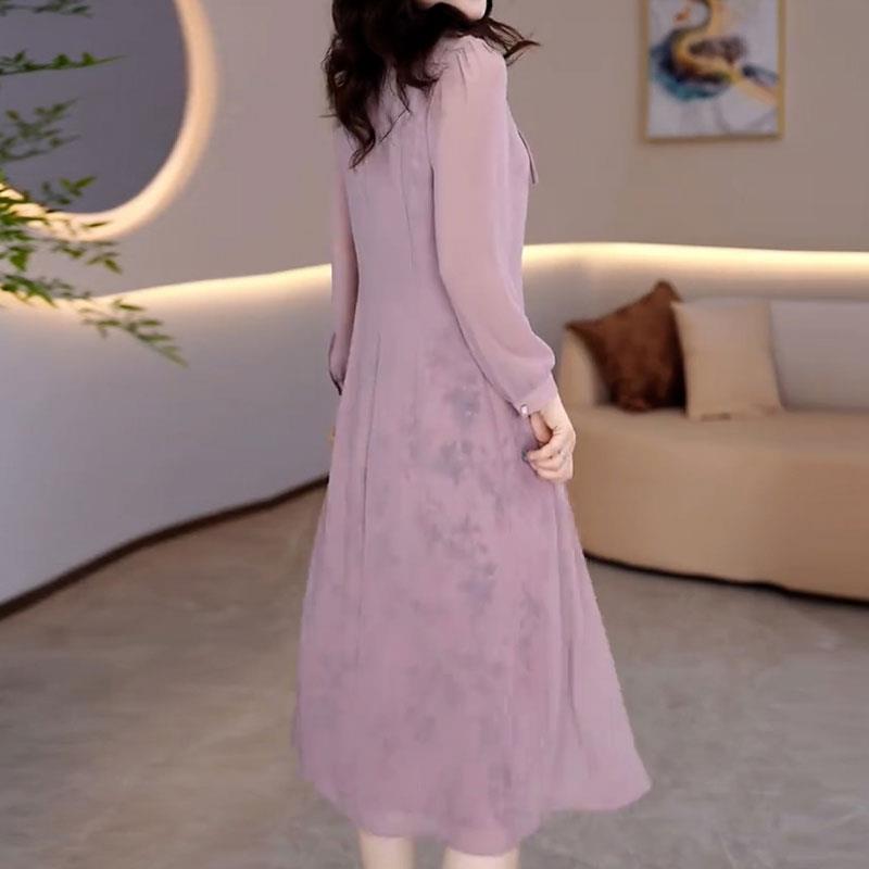 新品贵夫人气质连衣裙女2026秋季新款妈妈装端庄大气显瘦假两件长