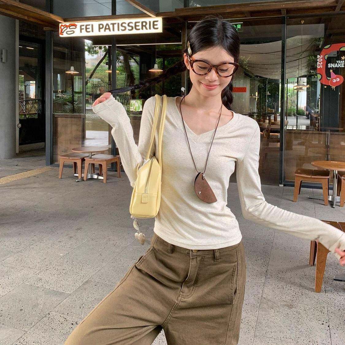 新品莫代尔长袖T恤女春秋新款V领正肩修身显瘦螺纹弹力内搭外穿打