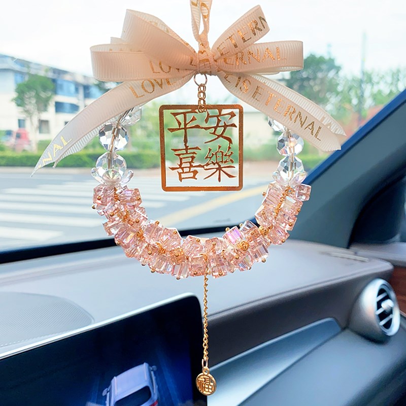 汽车挂件车上吊饰2024新款网红女士车载后视镜挂饰高级感车内饰品