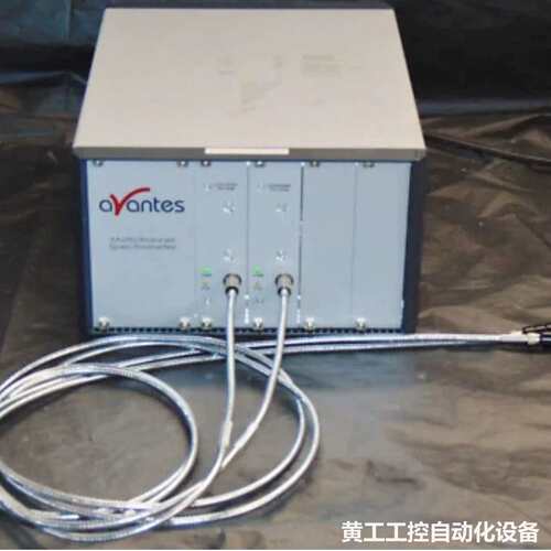 Avantes 多通道光谱仪，配 2x 通道卡和 2x 光纤