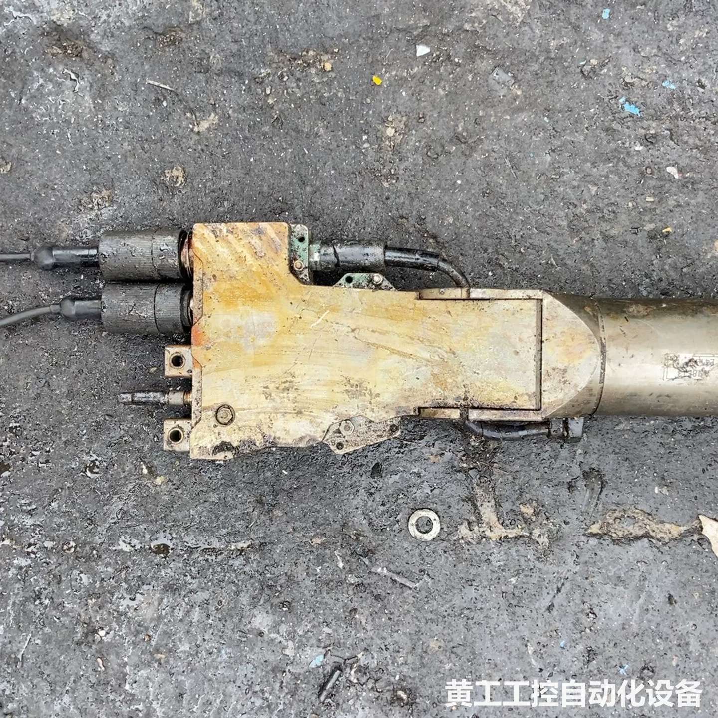 注塑机配件机子，懂行的自己看议价出，售后不退不换