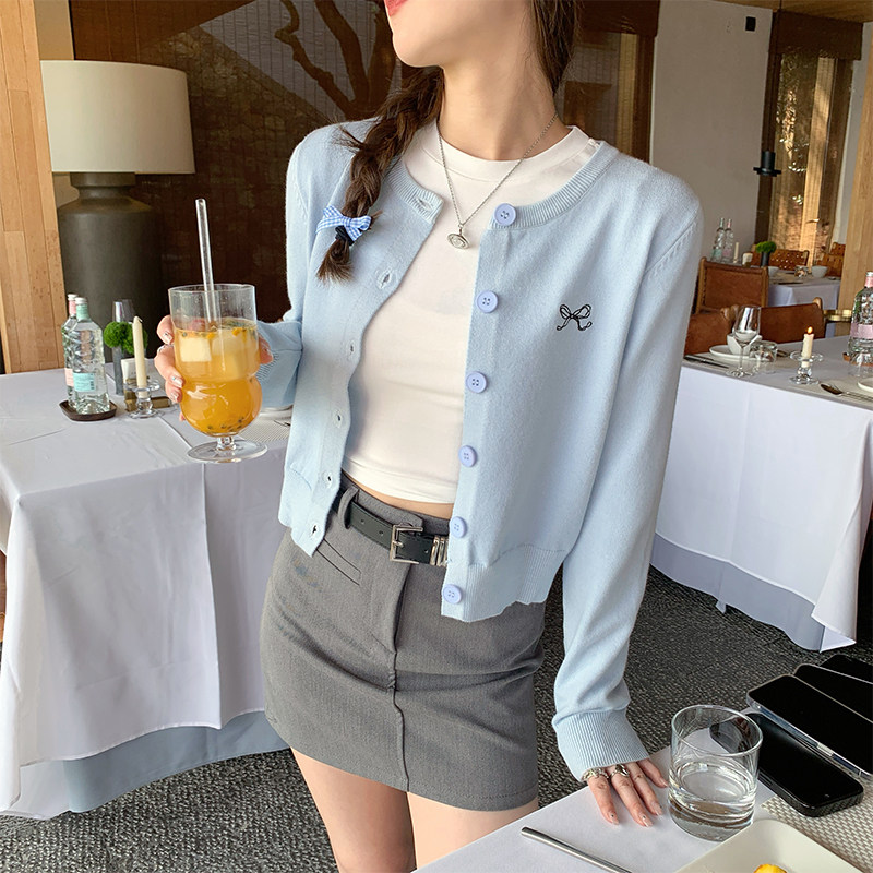 蓝色毛衣外套针织开衫女2025新款高级感配裙子春季上衣黑色小外搭