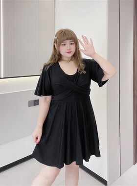 280斤大码泳衣肉嘟嘟的胖莹莹黑色弹力J保守海边度假温泉连体泳装