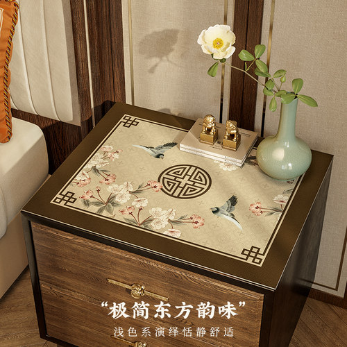 喜即玉殿春中式牀头柜垫子防水防烫餐桌布PVOC桌垫布隔热防尘盖布
