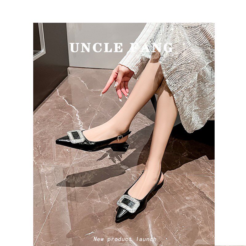 法式高级感e包头凉鞋女外穿2024夏季新款尖头后空单鞋平底精致凉