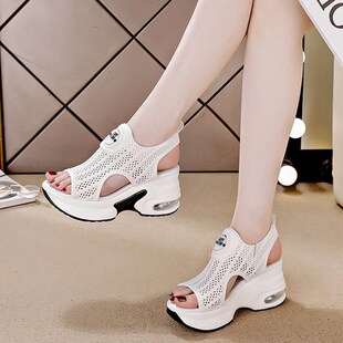 鱼嘴凉鞋女夏季2025新款小个子内增高女鞋8cm坡跟休闲旅游鞋网鞋