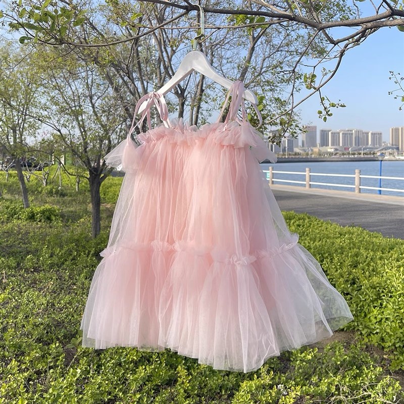 小女孩沙滩吊带薄款洋气连衣裙女童背心网纱蓬蓬裙白色海边沙裙夏