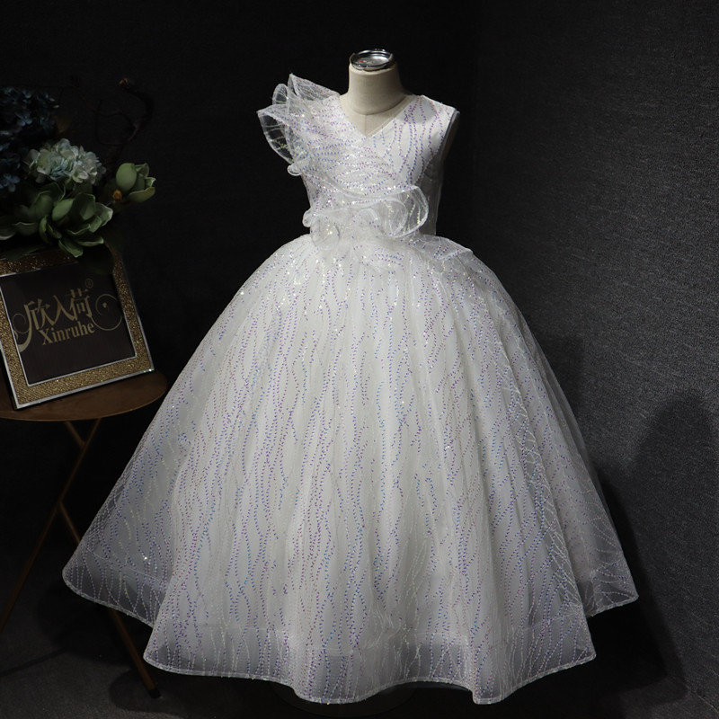 钢琴小女孩公主裙洋气儿童礼服十岁生日钢琴