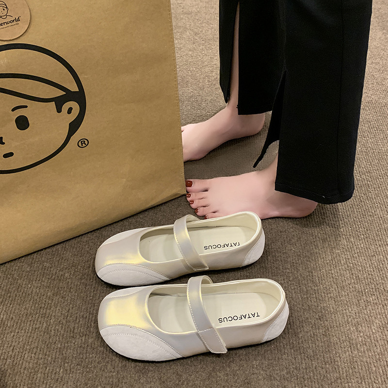 真皮平底单鞋女夏季大n码41一43软底舒适孕妇鞋复古休闲小皮鞋百