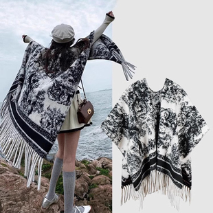 水墨黑白花纹围巾2024冬季加厚韩版F百搭高级感保暖斗篷旅游披肩