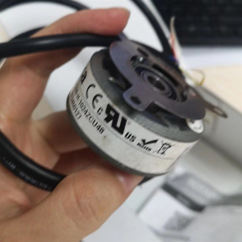 意大利莱卡lika编码器AMC5912/4096CB-15-PG/P010+CC-CB原装进口