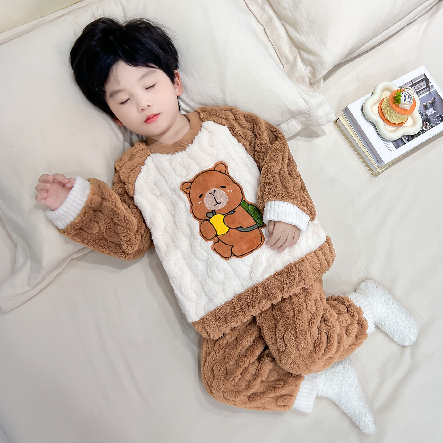 儿童珊瑚绒加厚家居服套装