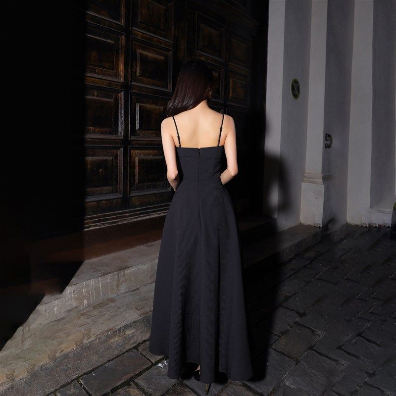 黑色吊带无袖一字领连衣裙女2024新款立体条纹A字裙蓬蓬裙,女装/女士精品,连衣裙,淘宝优惠券,粉丝福利购,淘宝优惠卷