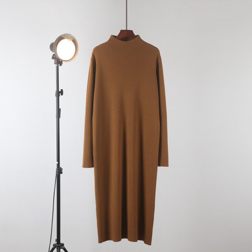 秋冬季配大衣的毛衣裙女宽松长袖内搭中长款打底衫过膝针织连衣裙