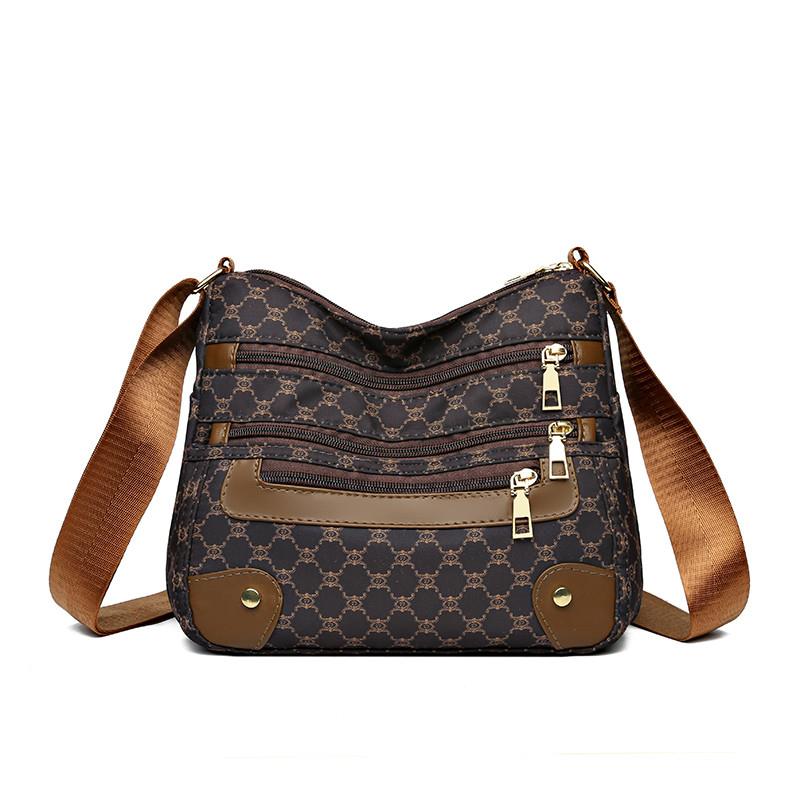 新品中老年人包包女2025新款潮多口袋单肩包女士妈妈包斜挎包旅游