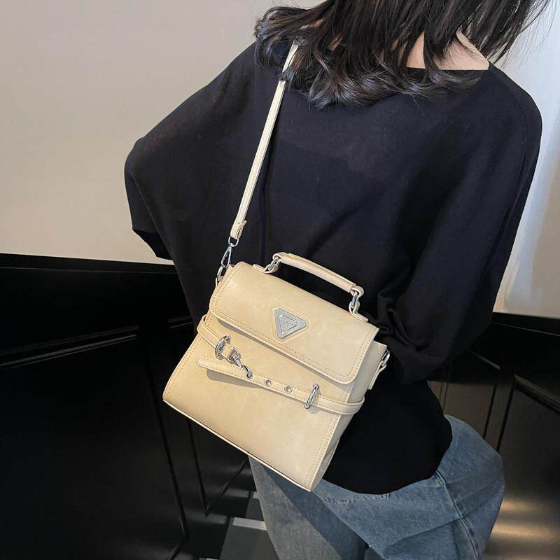 新品法式复古超火小背包女