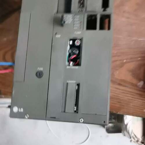 可维修 FPU140S-A10，实物拍摄上电如图，懂得