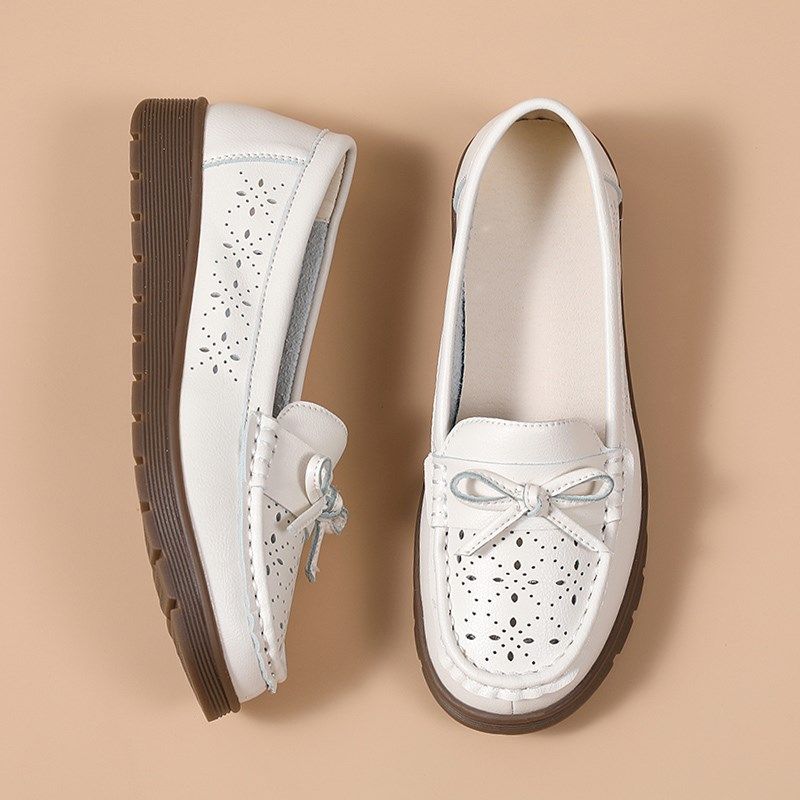 软底妈妈鞋夏季新款女鞋中老年凉鞋打孔透气一脚蹬舒适女士豆豆鞋