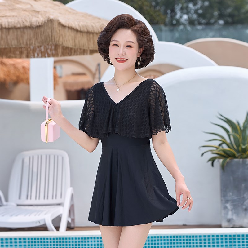 泳衣20a25新款泡温泉妈妈款中老年女保守遮肚显瘦大码宽松游泳装