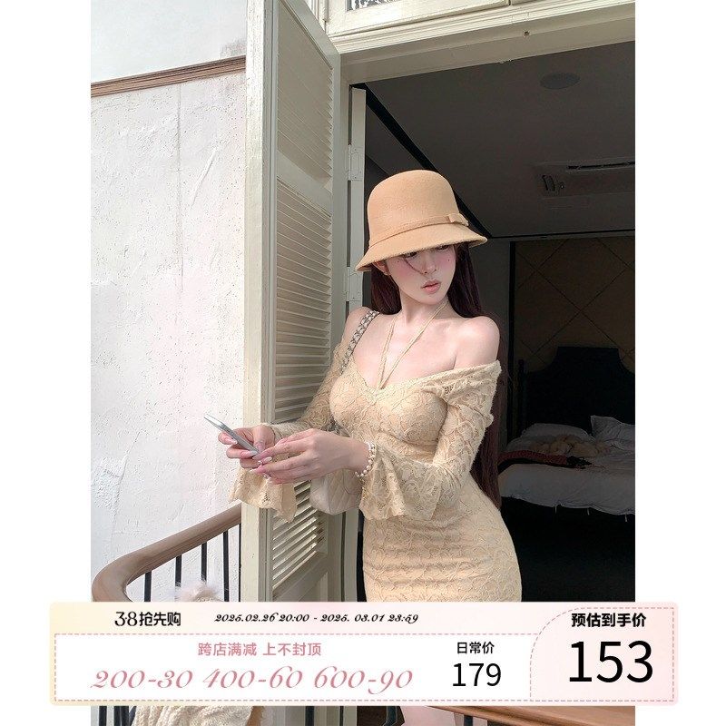 项天鹅er 法式蕾丝连衣裙女2025早春新款V领长袖包臀裙气质裙子