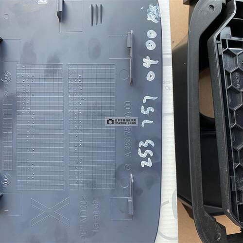 适用宾士C200C300E260E300GLC300油箱底座油箱料斗 油箱内外盖锁