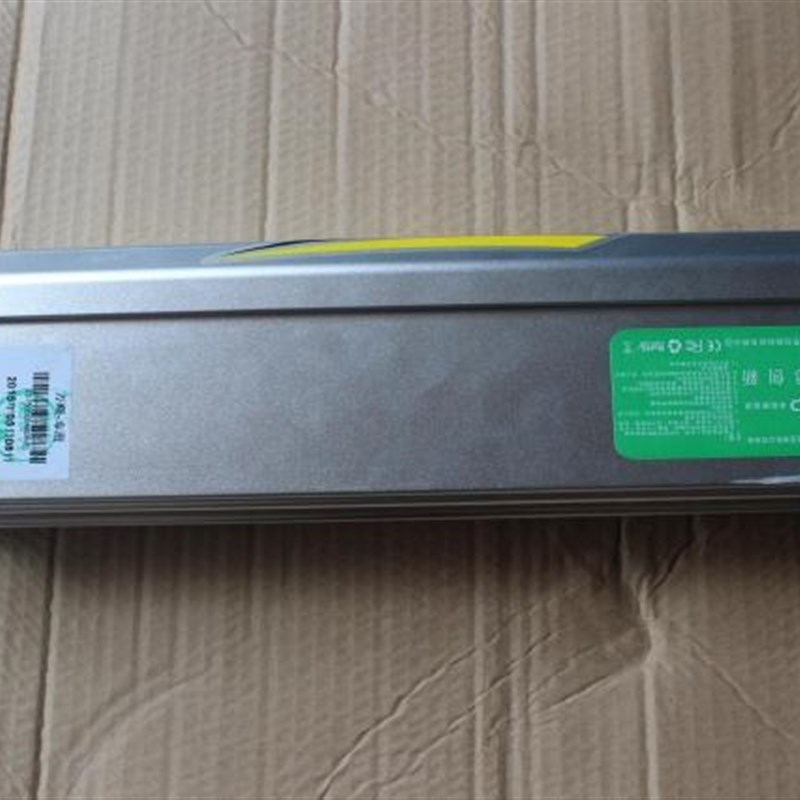 电动车电池36V伏48V伏8A锂电电动车电池可取下充电便携带锂电池