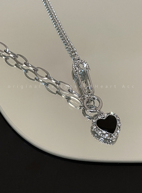 黑色爱心嘻哈钛钢项链女夏季轻奢颈链小众高级感配饰甜酷风锁骨链
