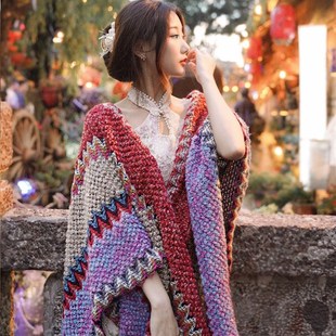 拉萨西藏旅游衣服女装大西北青海红色斗篷外套适合去西安旅行穿搭