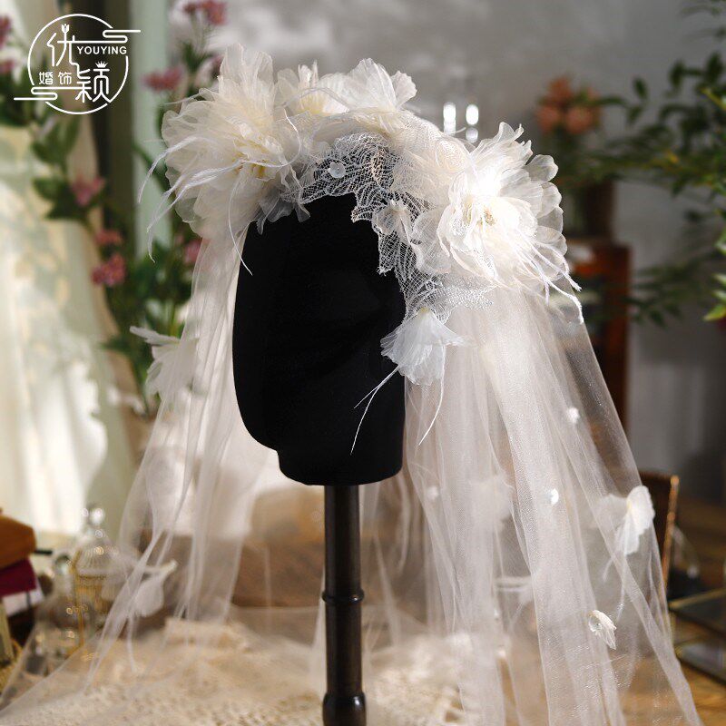 优颖新款韩式仙气羽毛花朵新娘头纱旅拍婚纱发饰品甜美蕾丝手工纱