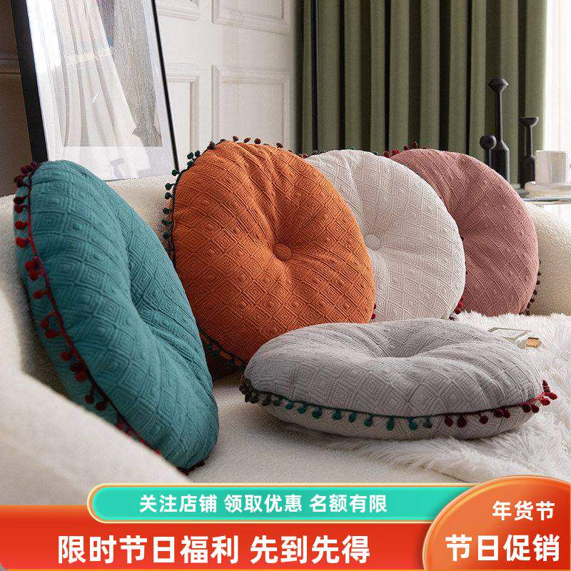 厂家样板间优质北欧跨境新款简约小南瓜毛球圆枕靠枕枕头沙发靠垫