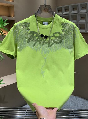 个性烫钻翅膀黑色圆领T恤男士20B25夏季款休闲时尚宽松显瘦半截袖